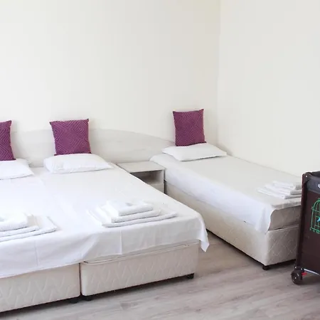 Πανσιόν Complex Pika Golden Sands