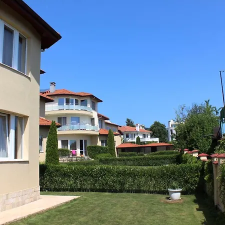 Complex Pika Πανσιόν Golden Sands