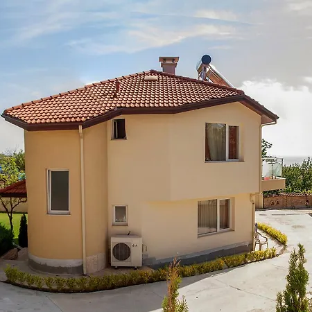 Complex Pika Πανσιόν 3*