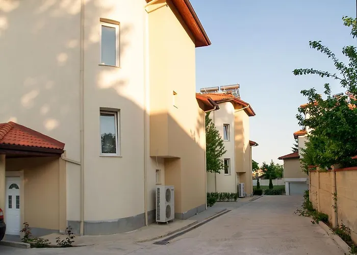 Complex Pika Gæstehus